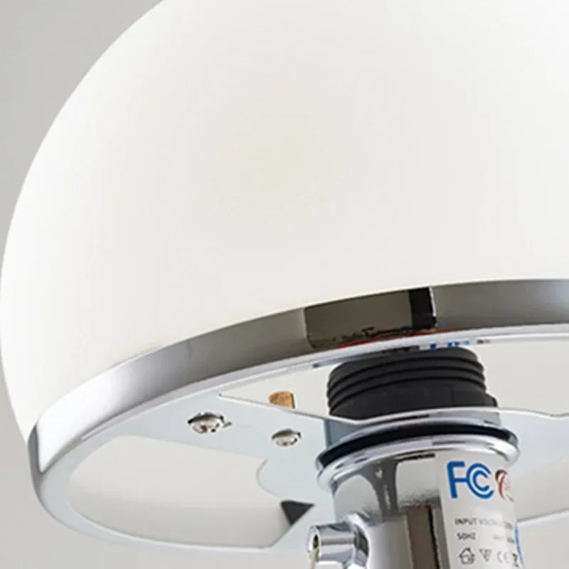 Borgå Table Lamp – Glass & Metal, Scandinavian Design - Image 5